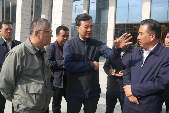 省人大常委會(huì)副主任、海東市委書(shū)記鳥(niǎo)成云專(zhuān)題調(diào)研曹家堡保稅物流園