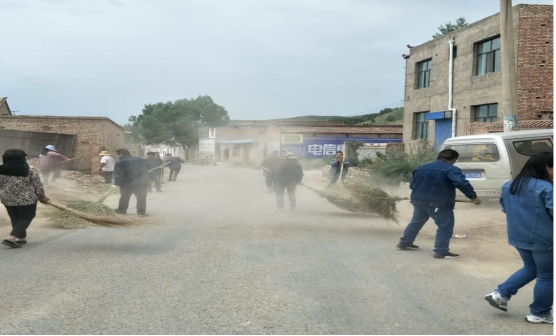 以&ldquo;慶七一&rdquo;為載體，物產(chǎn)工投公司黨委將&ldquo;黨的建設重點強化年&rdquo;活動向基層延伸