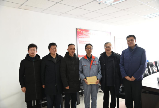 走訪慰問專家人才，為人才創(chuàng)新營造良好的環(huán)境